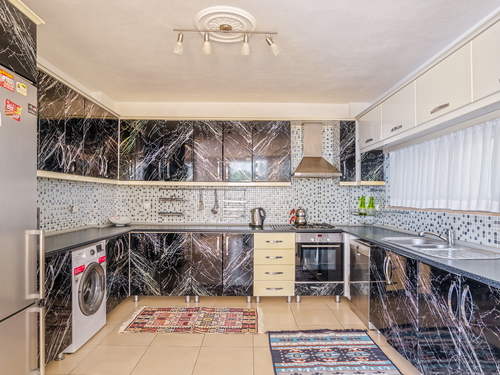  gece  -  Kasım
  | Kalkan Üzümlü'de Deniz Manzaralı 8 Kişilik Muhafazakar Villa